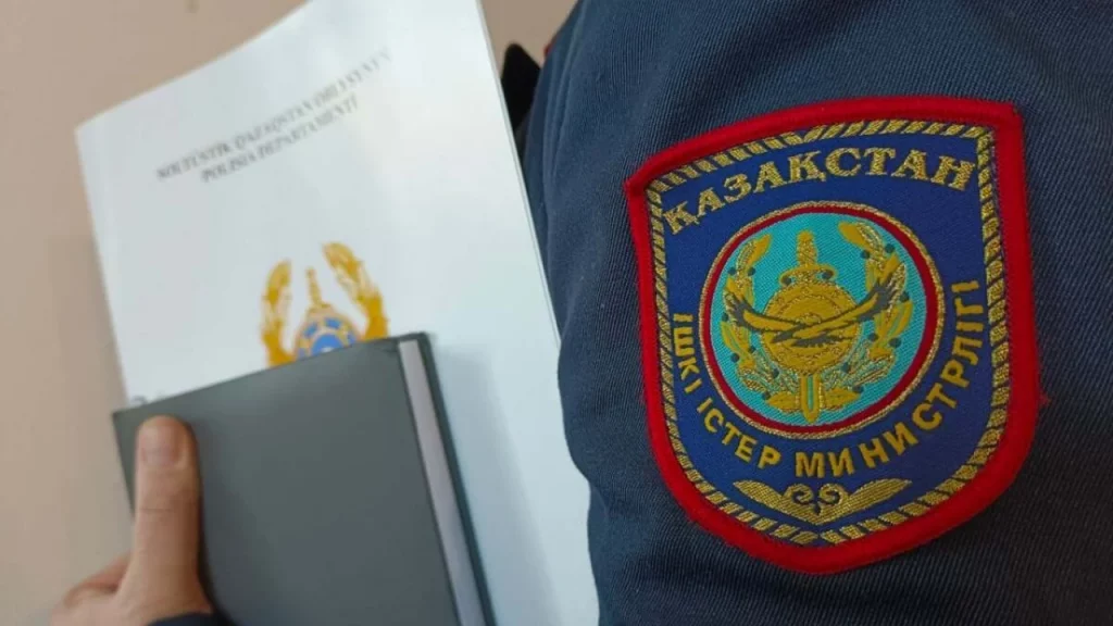 Эмблема полиции Казахстана: разработка системы Super Vision для автоматического мониторинга соцсетей и СМИ
