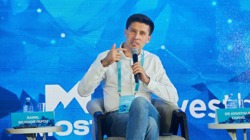 choco-founder-ramil-mukhoryapov-stage