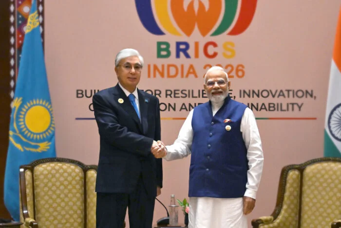 Казахстан предложил связать AI-центры стран BRICS+ в одну сеть. Что это даст участникам