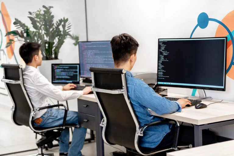 IT-специалист за ноутбуком — статистика резюме и открытых вакансий в Казахстане
