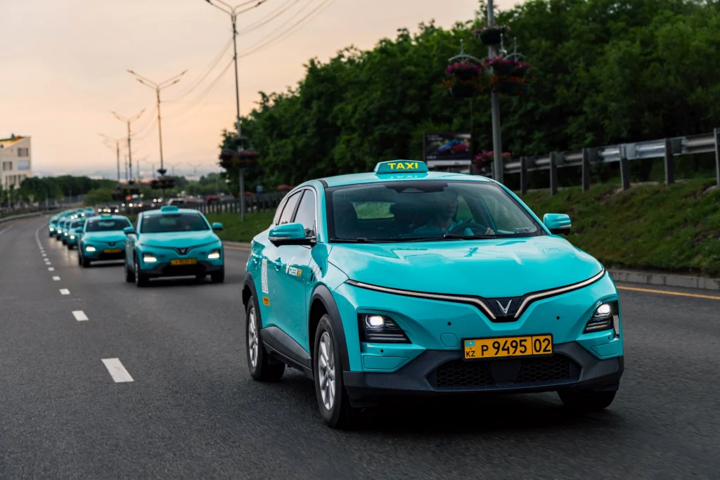 Jetem Taxi купил 90 электромобилей и не запустился. Почему этого оказалось мало