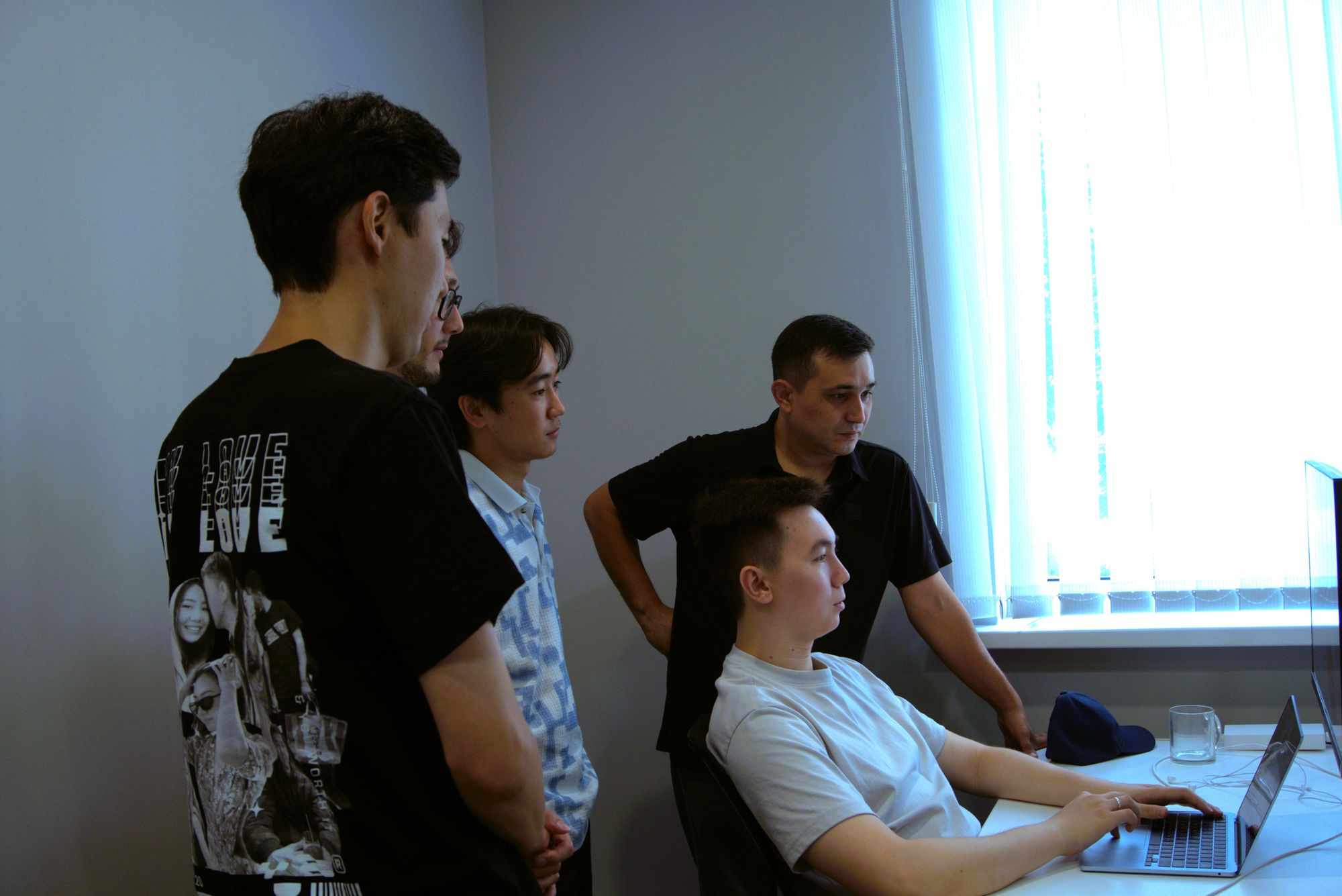 Инженерная команда Protector AI за обсуждением архитектуры