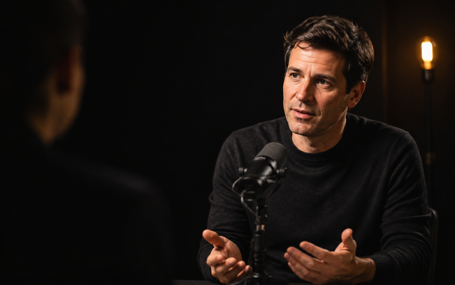 Интервью с основателем в студии