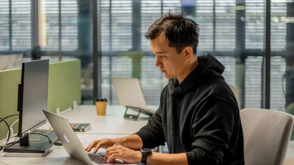 Temirlan Kabylbekov, co-founder of EasyTap