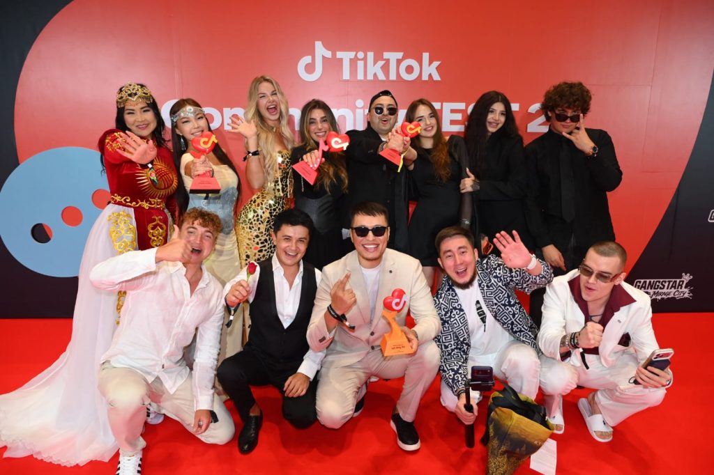 TikTok наградил казахстанских стримеров — пока власти готовят запрет на аккаунты для детей до 16 лет