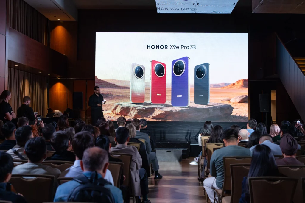 Смартфон HONOR X9e Pro с мощной батареей 11 000 мА·ч и защищенным корпусом